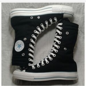 CONVERSE xhi top black and white mint condition